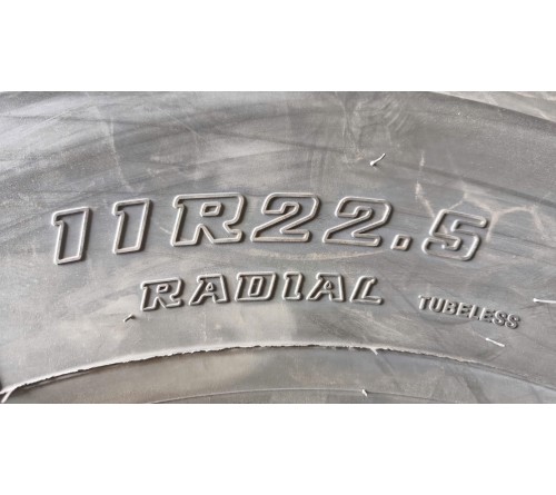 Lốp xe tải 11R22.5 Bridgestone R150 Gai xuôi không săm