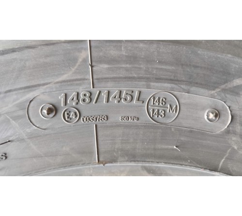 Lốp xe tải 11R22.5 Bridgestone R150 Gai xuôi không săm