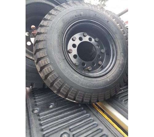 Lốp hơi 700-12 12PR JLE Bridgestone BST 