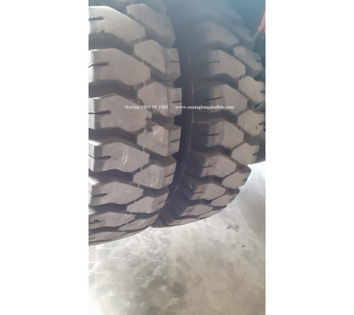 Lốp đặc 7.50-16 hãng Dunlop 