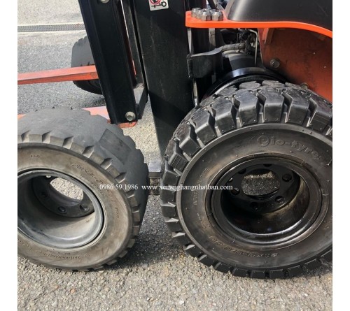 Lốp đặc 21x8-9 PiO Thái Lan