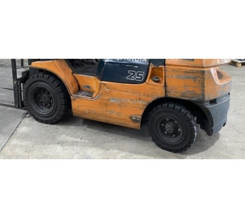 Lốp đặc 7.00-12 Solideal Michelin - RES 550 - Magnum