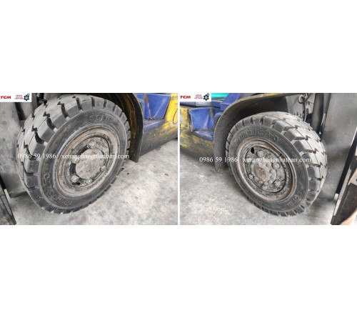 Thay lốp đặc 28x9-15 Thunderpro cho xe nâng 3.5 tấn Komatsu FD35NT-7 tại Thường Tín, Hà Nội