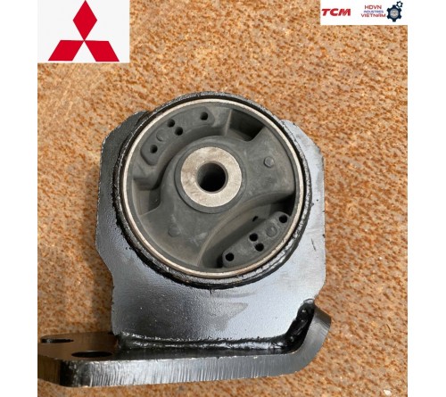 Cao su chân máy xe nâng Mitsubishi FD25T F18C S4S - S4S engine mount 91A20-02500