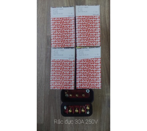 Giắc Cắm 3 Pha Sạc Xe Nâng Điện - Giắc sạc xe nâng