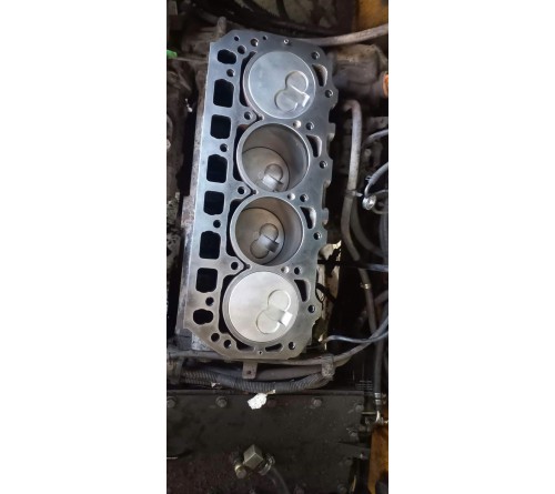 Thay mặt máy động cơ 4D94 4D94LE 4D94E cho xe nâng Komatsu