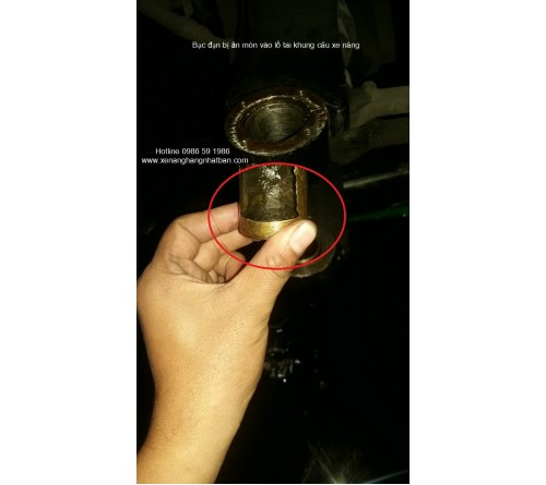 Đại tu sửa chữa cầu sau - khung gầm - khung dí xe nâng 2.5 tấn TCM FD25T3, FD25T3Z, FD25T6