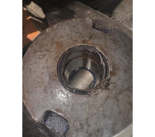 Sửa xi lanh nghiêng xe nâng 1.5 tấn Komatsu FG15 FD15 FG18 FD18.