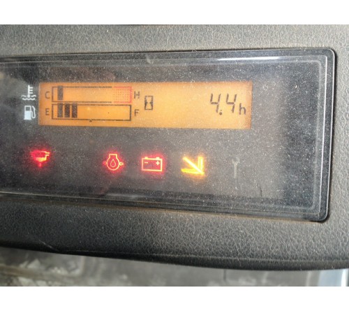 Xe nâng Toyota 2.5 tấn. Model 62-8FD25. Mới 100%. Đời 2012