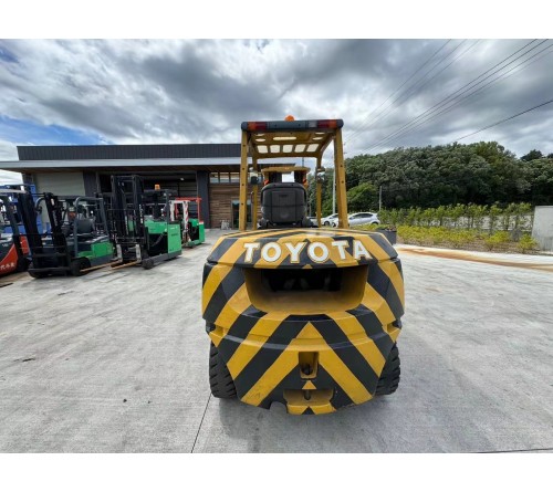 Xe nâng dầu 4.5 tấn Toyota 02-7FD45 máy 13Z, đã qua sử dụng, sản xuất tại Nhật Bản 2004