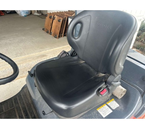 Xe nâng Nhật bãi 1.5 tấn 3 mét dịch giá Toyota 02-8FDL15, động cơ 1DZ, đời cao 2015