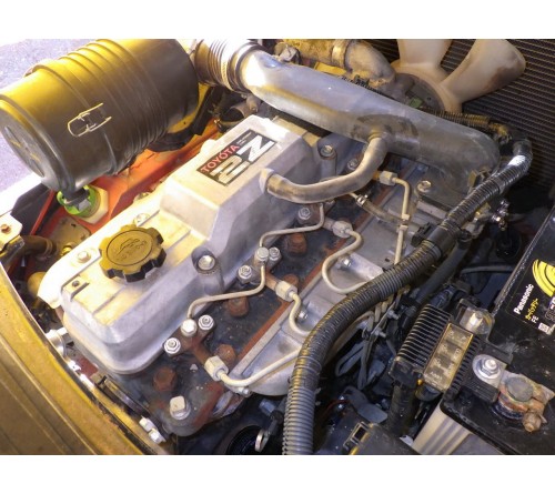 Xe nâng 3.5 tấn Toyota 50-8FDJ35 máy 2Z gật gù lốp kép số sàn