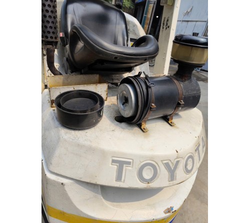 Xe nâng 3 tấn chui công Toyota 7FD30 dịch càng máy 2Z bàn giao nhà máy Thủy Nguyên Hải Phòng