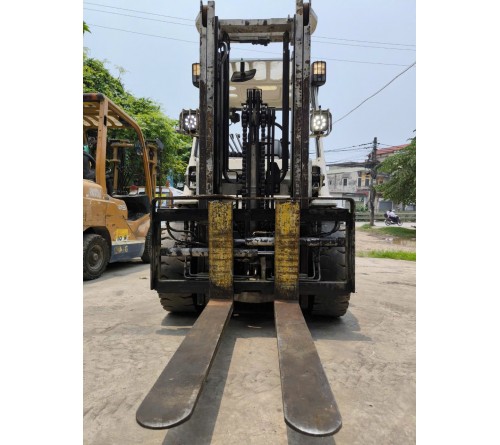 Xe nâng 3 tấn chui công Toyota 7FD30 dịch càng máy 2Z bàn giao nhà máy Thủy Nguyên Hải Phòng