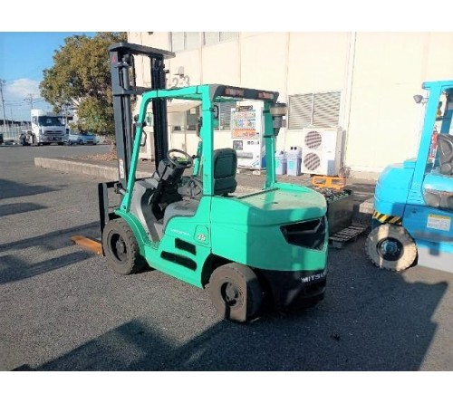 Xe nâng dầu 3.5 tấn Mitsubishi FD35AT chiều cao nâng 4m, đời cao 2015 đã qua sử dụng