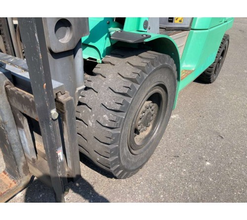 Xe nâng cũ 4 tấn Mitsubishi FD40NT F19D dịch giá động cơ S6S, sản xuất năm 2014 tại Nhật Bản