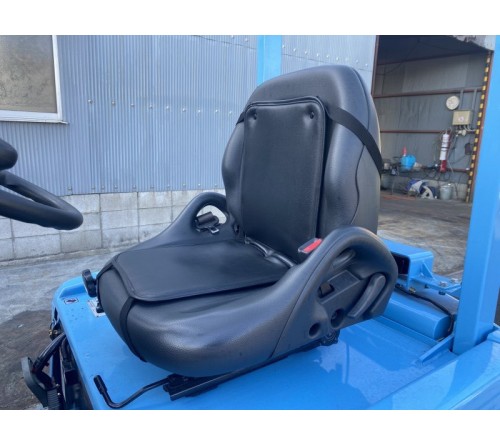 Xe nâng điện ngồi lái 1.5 tấn 3 mét chui công dịch giá Unicarriers, bình điện Hitachi VSDX545MH, sản xuất tại Nhật Bản 12/2019