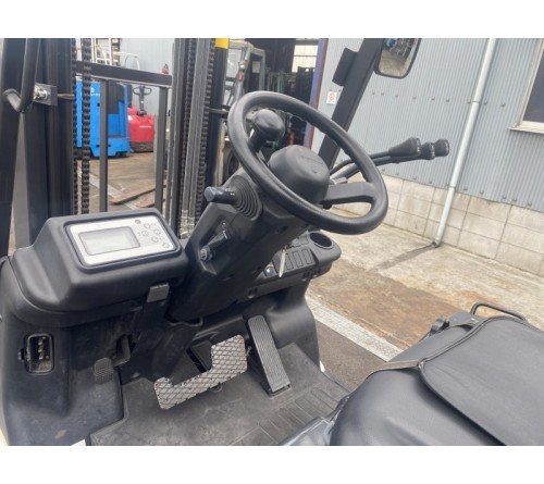 Xe nâng điện ngồi lái 1.5 tấn Nissan Unicarriers J1B1R15 dịch giá 2019