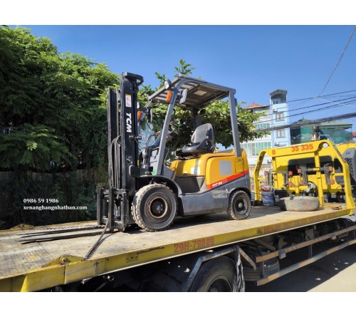 Xe nâng 1.8 tấn TCM FHD18T3 máy TD27 tại nhà máy thực phẩm đồ uống tại KCN Bá Thiện, Bình Xuyên, Vĩnh Phúc