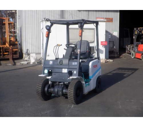 Xe nâng 1.8 tấn 6 mét TCM FHD18T3Z VFHM600 máy Isuzu C240 đời cao 2022 mới 100%