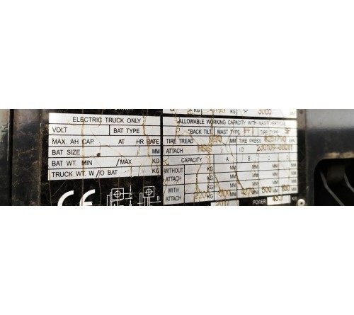 Xe nâng Doosan 2.5 tấn chui công dịch giá - Xe nâng cũ D25GP - 2017 - 528h hoạt động