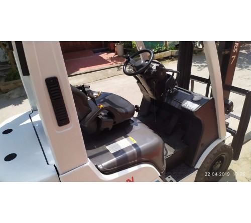 Xe nâng cũ 1.5 tấn - Model F1F1A15 - Nissan Unicarriers - 2014 - Sản xuất Nhật  Bản 