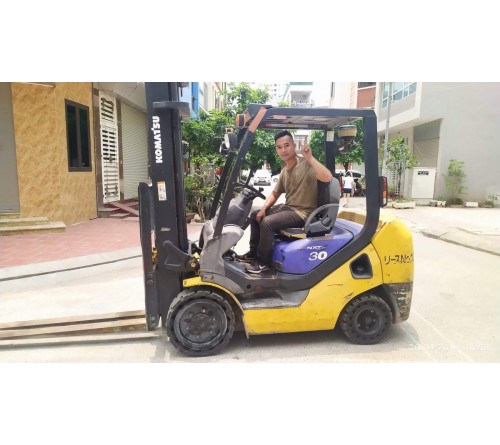 Cho thuê xe nâng hàng tại Hà Nội