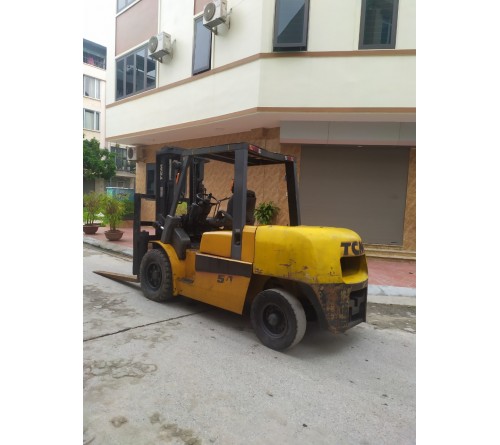 Xe nâng 5 tấn giá rẻ - TCM FD50T9 S6S - Xe nâng cũ 5 tấn