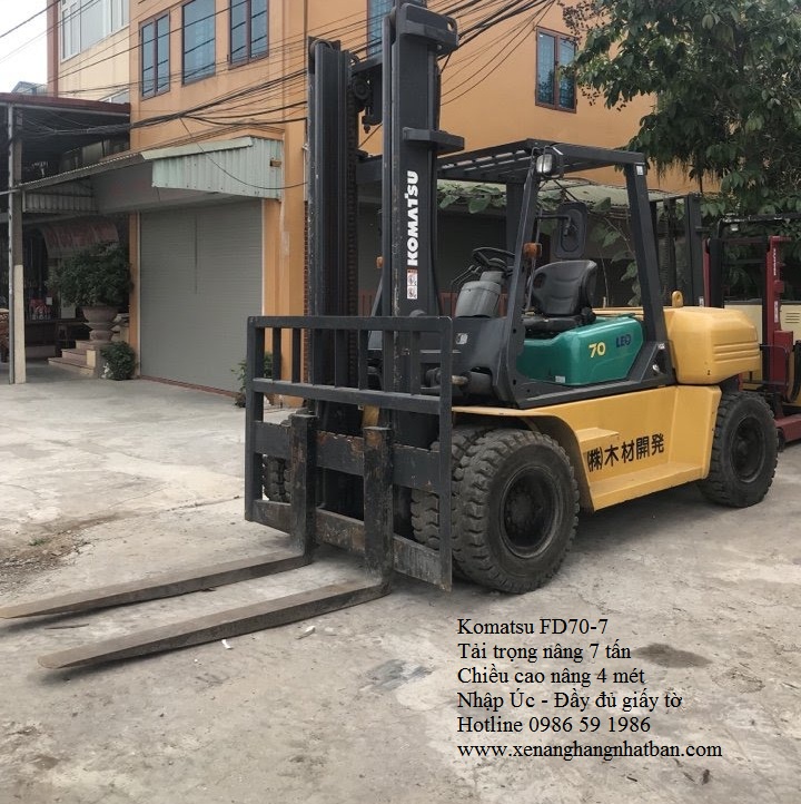 Xe nâng cũ Komatsu 10 tấn cũ FD100-8